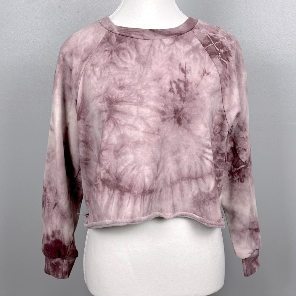 Olive + Oak tie dye cropped raw edge sweatshirt, size small.